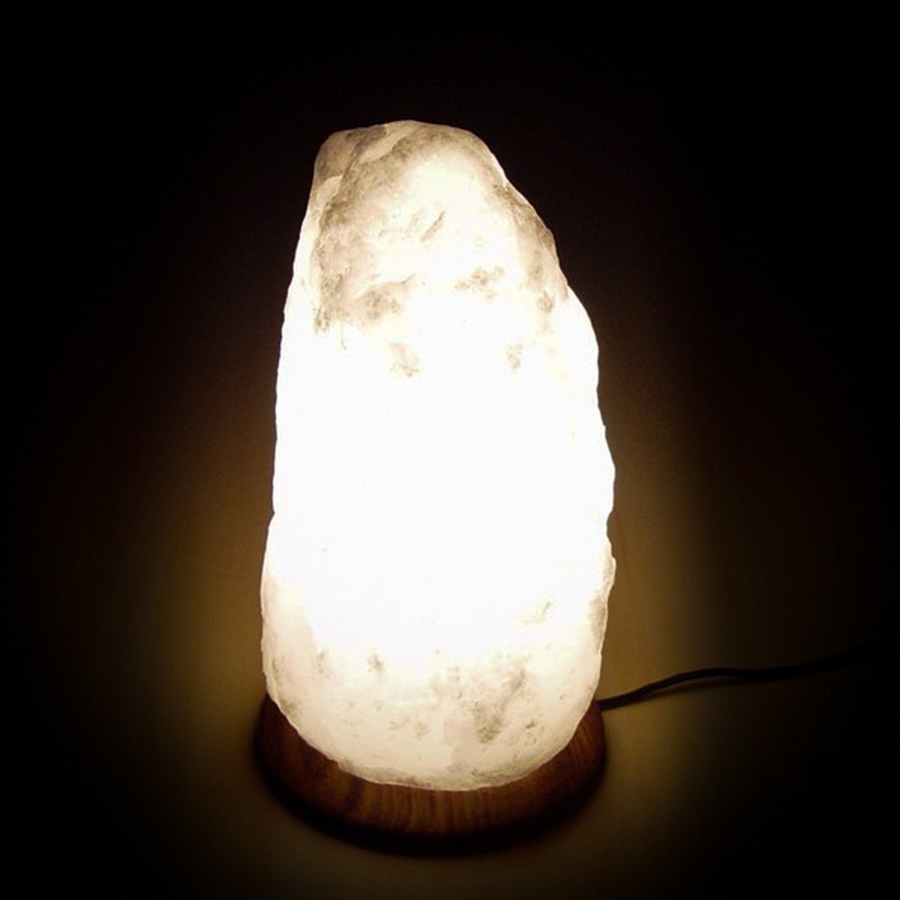 Foto principale Lampada di Sale Himalayano Bianca grezza 4-6 kg con luce calda e base in legno