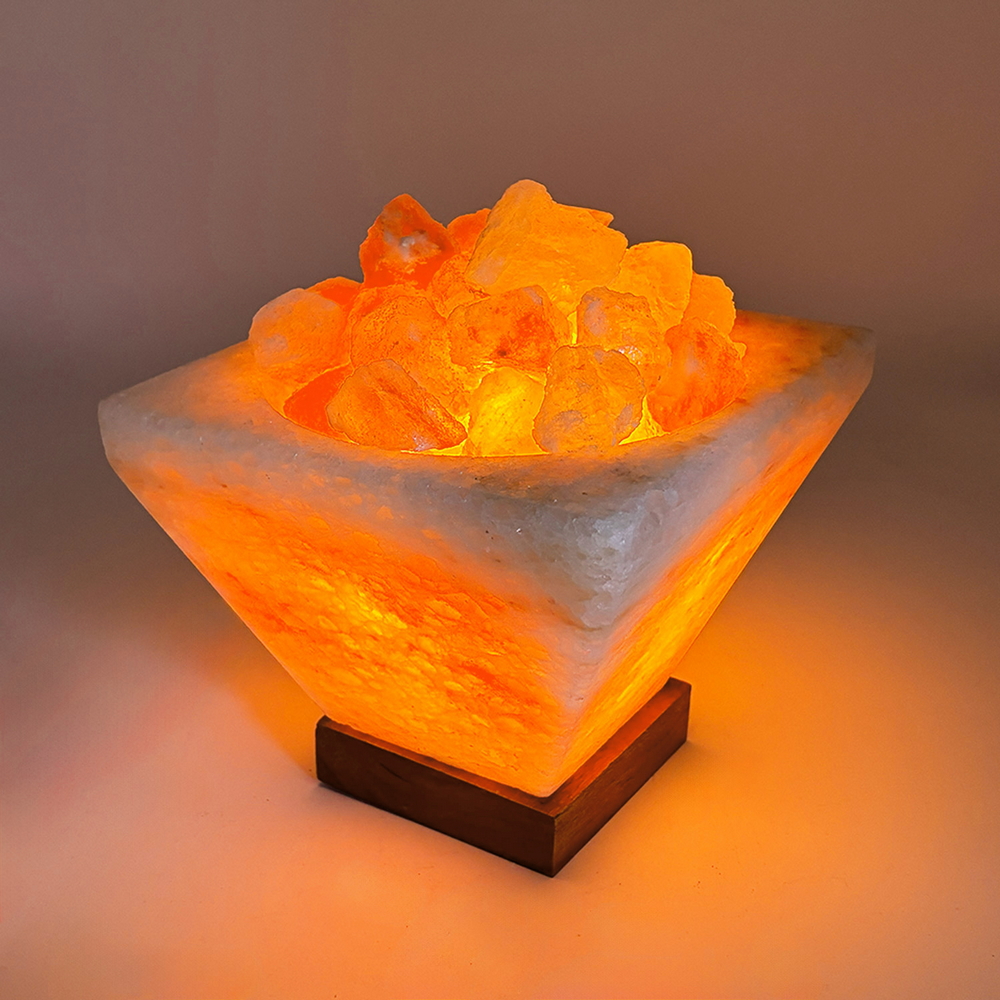Foto principale Lampada di Sale Himalayano Rosa Braciere piramide capovolta con pezzotti 7 kg con luce calda e base il legno