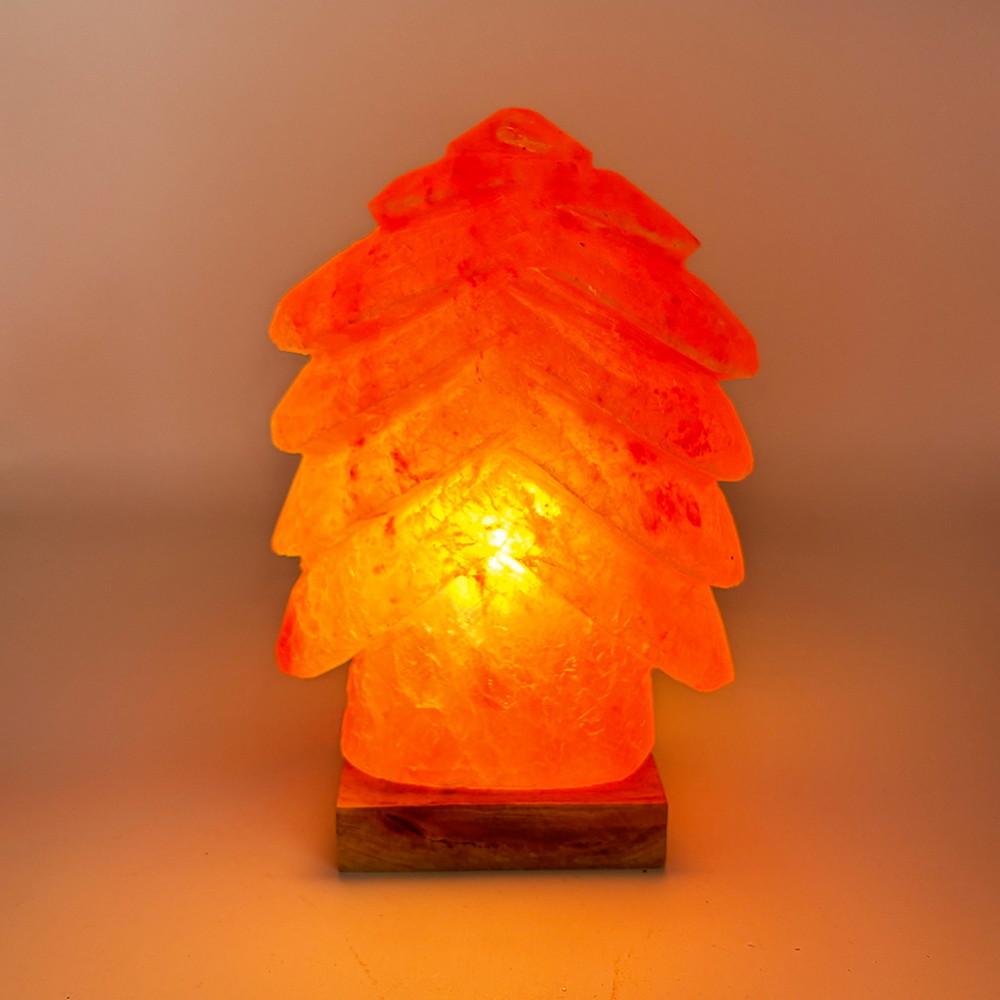 Foto principale Lampada di Sale Himalayano Rosa scolpita a forma di Albero di Natale 3-4 kg con luce calda e base in legno