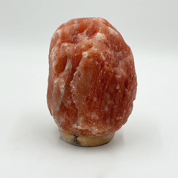 Lampada di Sale Himalayano Rossa grezza 2-3 kg con luce calda e base in legno - Foto 1