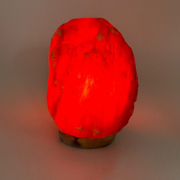 Foto principale Lampada di Sale Himalayano Rossa grezza 2-3 kg con luce calda e base in legno