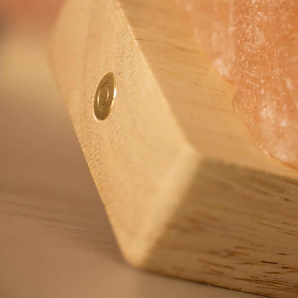 Lampada di Sale Himalayano Libera a batteria Bianca scolpita a forma di Angelo 600 g con luce Led RGB e base quadrata - Foto 4